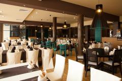 f_resturant_1440x810_f_1