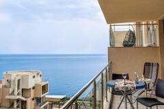 f_Balcony_2_f_1