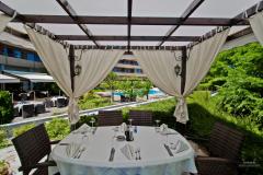 f_Main-Restaurant-Garden_f_1