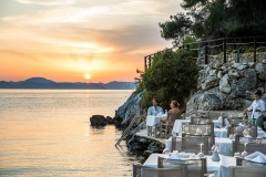 sunset-dinner-at-beach-bar-in-fethiye