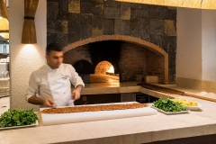 turkish-chef-cooking-lahmacun-at-hillside-beach-club