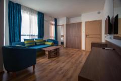 f_APP_1_LIVING_ROOM_f_2