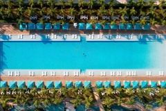 main_pool_regnumcarya