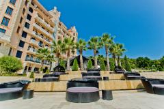 f_Pool-Bar-Fountain-Royal-Castle-21_f_1