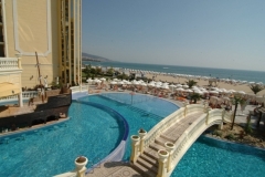 3Victoria-Palace-Pool